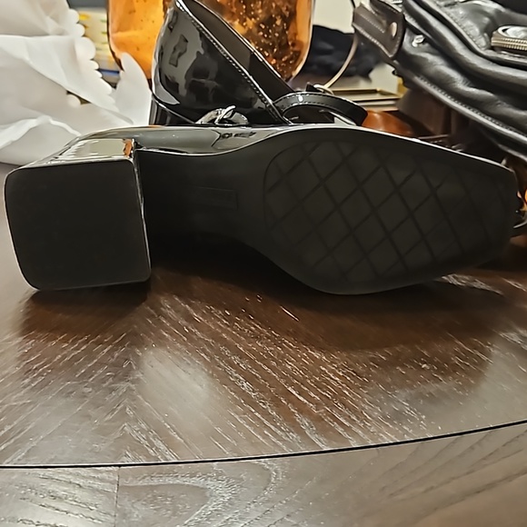 Rachel Zoe black patent block heel square toe Mary Jane’s. - Picture 3 of 6
